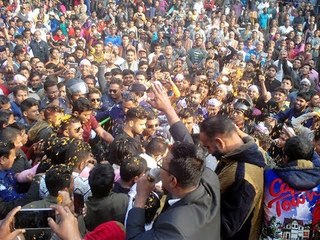 প্রিয় মাশরাফিকে দেখতে উপচে পড়া ভিড় || jagonews24.com