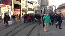 İstiklal Caddesi kısıtlamayla birlikte turistler kaldı