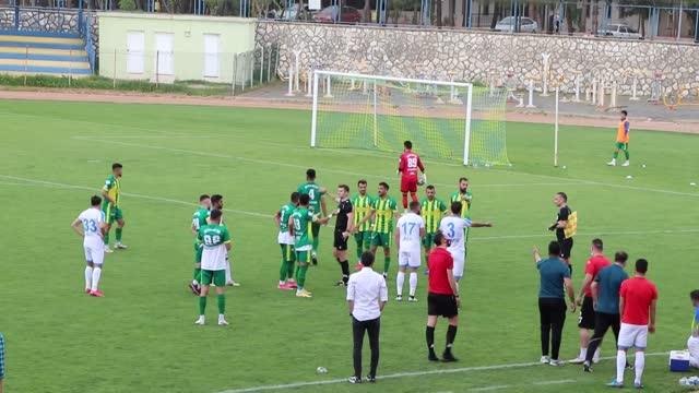 Siirt İl Özel İdaresi ve Dila Gıda Adıyaman 1954 maçında kavga