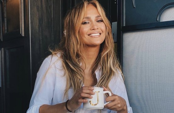 Jennifer Lopez Reportedly Broke Up with Alex Rodriguez Over Trust Issues