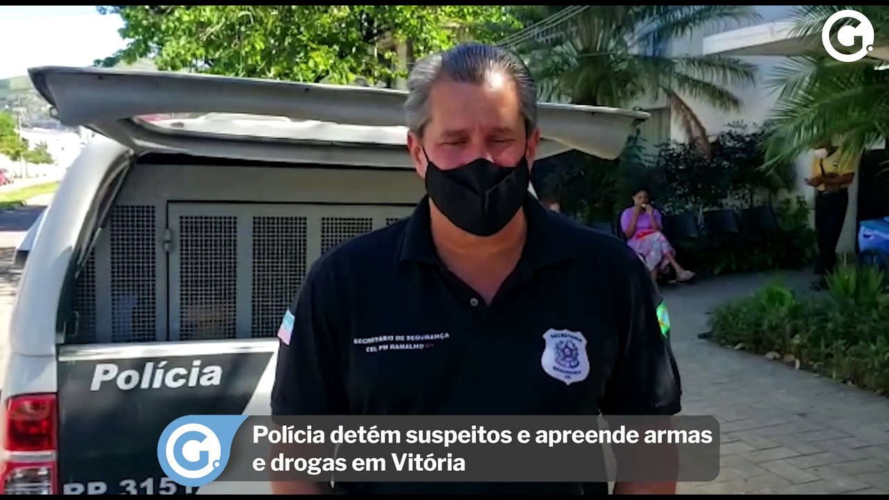 Polícia detém suspeitos e apreende armas e drogas em Vitória