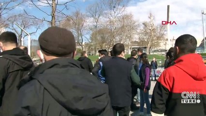 Zabıta seyyar satıcıya tokat attı