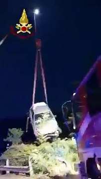 Laglio (CO) - Auto finisce in una scarpata (21.04.21)