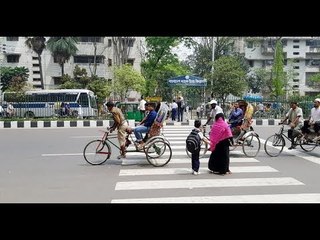 সময় বাঁচাতেই ফুটওভার ব্রিজে উঠি না || jagonews24.com