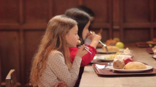 Schools Are the Healthiest Place to Eat in America (and Restaurants Are the Least Healthy)