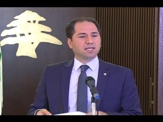 الجميل يتهم السلطة بالتواطؤ في خطة البواخر  - آدم شمس الدين