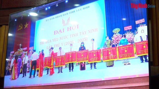 Tổng kết công tác thi đua khen thưởng và biểu dương tôn vinh gương điển hình tiên tiến