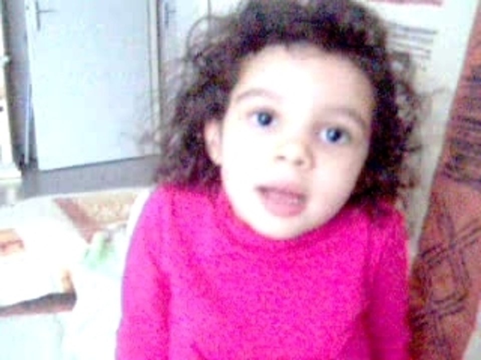 clo' chante des contines