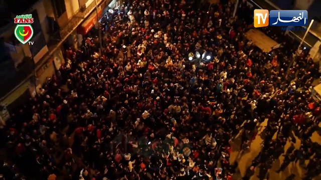 أنصار مولودية الجزائر يطالبون برحيل سوناطراك