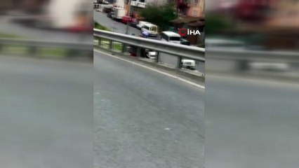 İntihara kalkışan vatandaşı polis ekipleri ikna etti