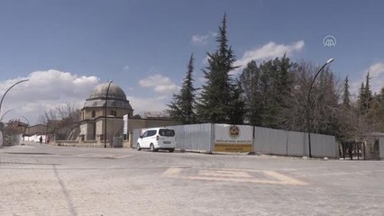800 yıllık Ulu Cami'de depremin yaraları sarılıyor