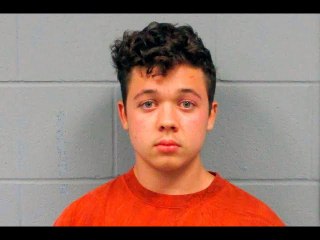 Virginia city fires police lieutenant over donation to Kyle Rittenhouse | Moon TV News