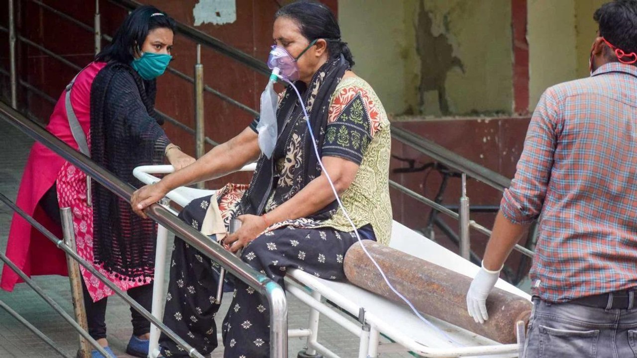How will India fight to corona without oxygen & medicines?