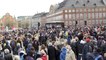 مظاهرة أمام مقر البرلمان الدنماركي ضد قرار سحب إقامات لاجئين سوريين