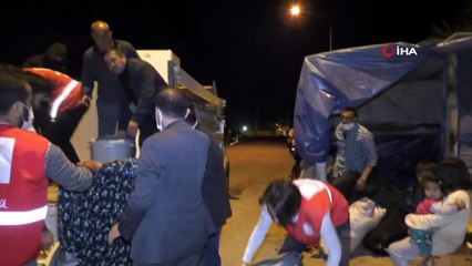 Açıkta kalan aileye Valilik ve Kızılay sahip çıktı