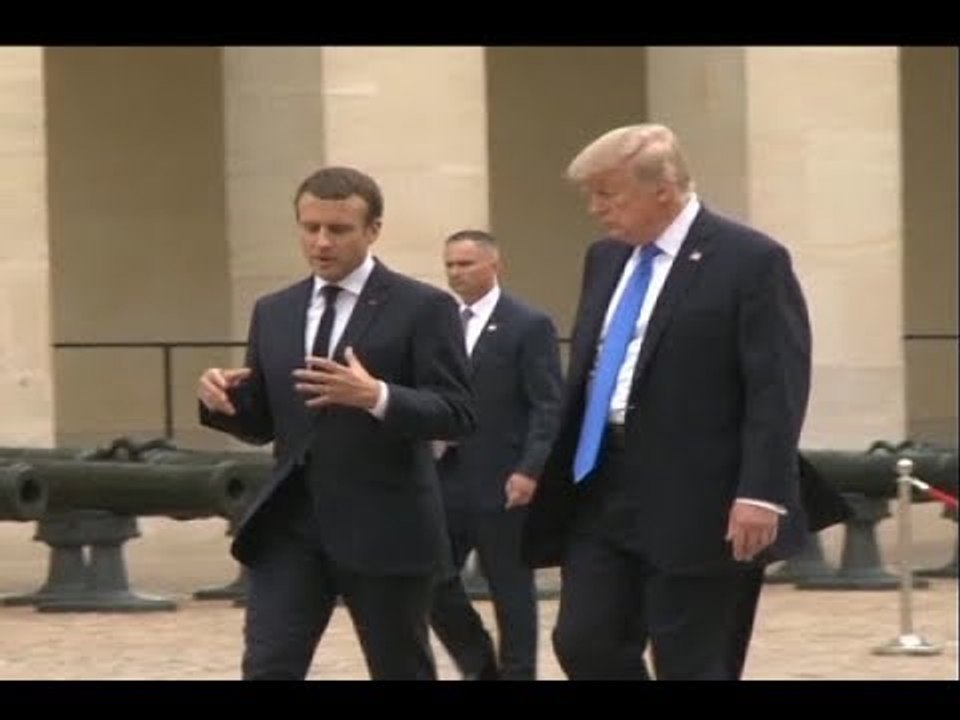الرئيس الفرنسي: رحيل الأسد ليس شرطا مسبقا