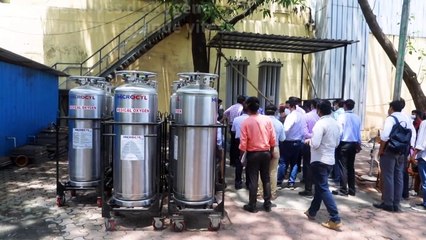 Inde: 315.000 cas de Covid-19 enregistrés en une journée, un record dans le monde