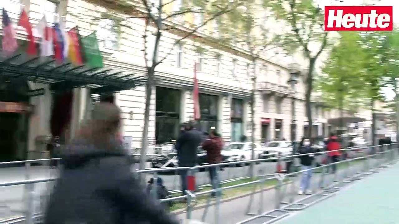 Iraner demonstrieren bei Atom-Gesprächen in Wien