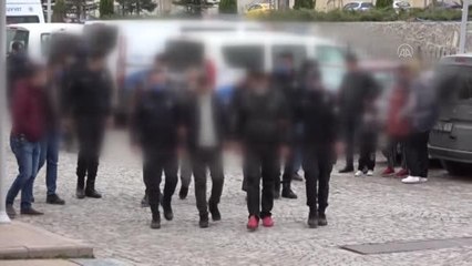 Son dakika haberi... Fuhuş operasyonunda yakalanan 8 kişiden 2'si tutuklandı