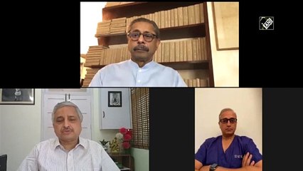 टीका बीमारी को गंभीर रूप लेने से रोकता है, टीका संक्रमण को रोक नहीं सकता है: एम्स निदेशक