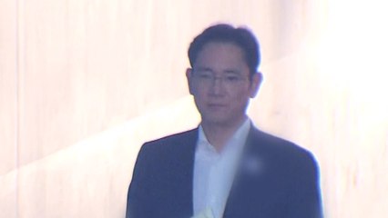 이재용, '경영권 불법승계 의혹' 첫 공판 출석..."공소사실 인정 못 해" / YTN