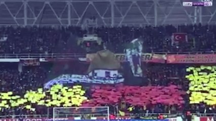 Malatyaspor taraftarlarından muhteşem 'Kudüs' koreografisi