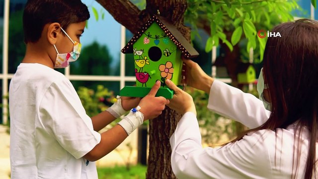 Mersin'de sağlık çalışanları, çocuklarla birlikte 23 Nisan klibi hazırladı