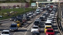 İstanbul’da kısıtlama öncesi trafik yoğunluğu rekor seviyeye ulaştı