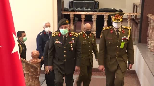 Son dakika gündem: Milli Savunma Bakanı Hulusi Akar, Libya Genelkurmay Başkanı Orgeneral Muhammed El-Haddad'ı karşılaması