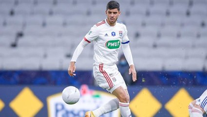 Lyon'da ilk maçına çıkan Türk stoper Cenk, 10 dakikada kendine hayran bıraktı, "Yeni Chiellini" yorumları yapıldı