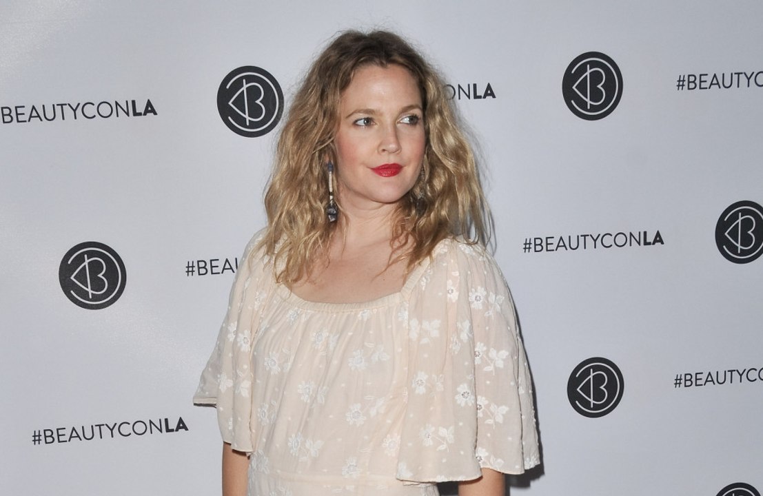Drew barrymore veröffentlicht ein kochbuch