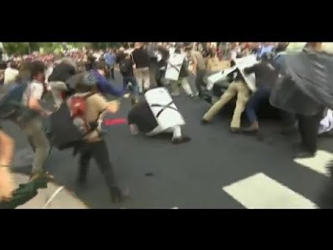 إزالة تمثال يرمز إلى حقبة العبودية يتحول عنفاً في أميركا - نعيم برجاوي