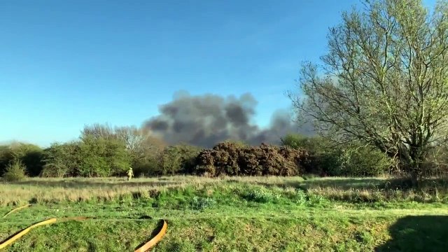 Fire crews fight 200 square metre blaze on Devil's Dyke