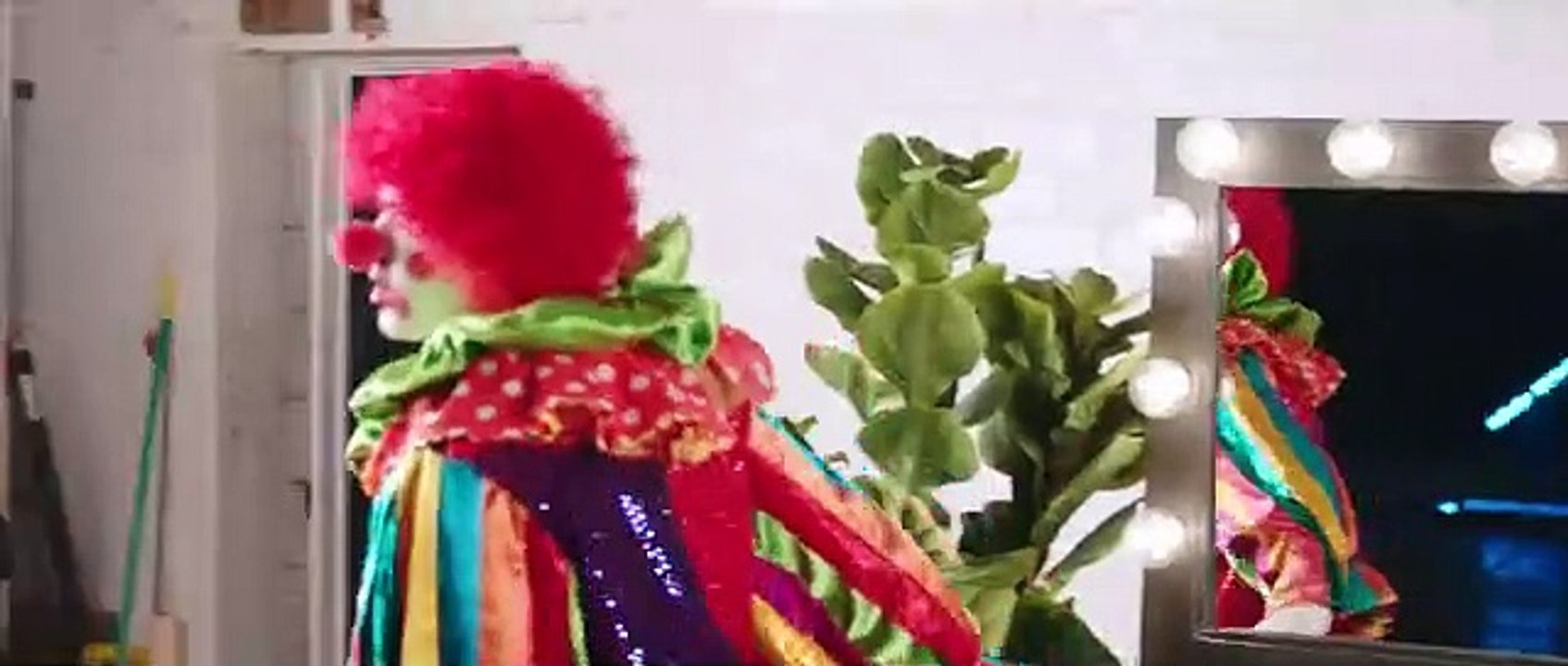 Machine Gun Kelly - Concert For Aliens (Official Music Video)