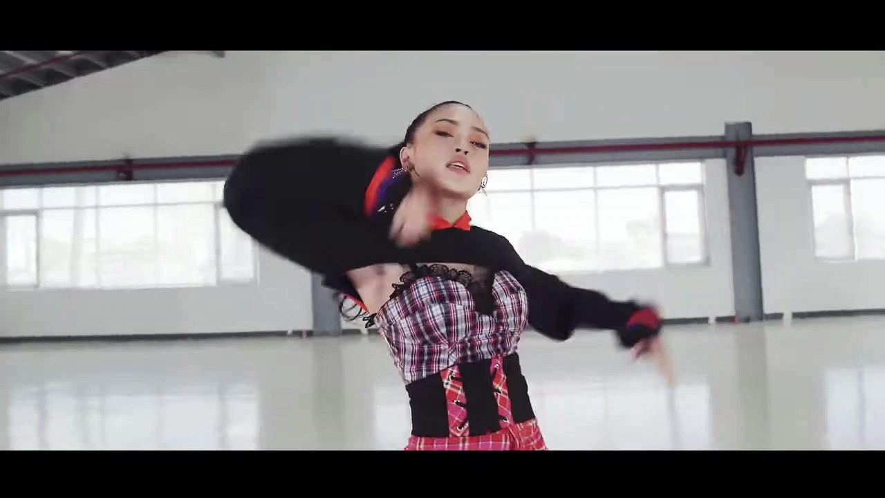 (Blackpink 블랙핑크) - ‘Pretty Savage’ Dance Cover 댄스커버 // Andree Bonifacio
