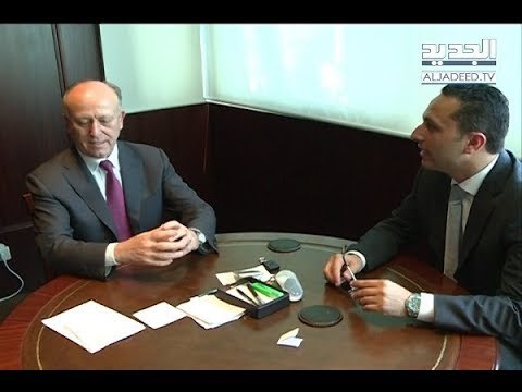 وزير العدل المستقيل أشرف ريفي... عين على الدستور وعين على السرايا! - آدم شمس الدين