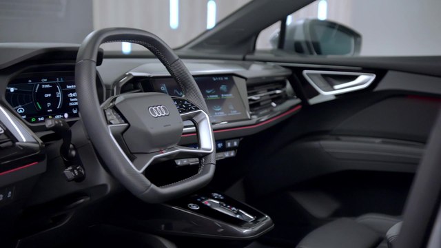 Audi Q4 Sportback e-tron Interior Design in Floret silver in Studio