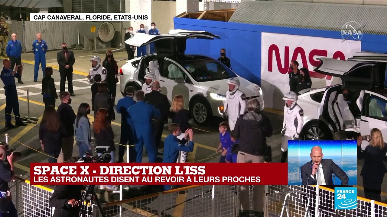 Mission Alpha : les astronautes disent au revoir à leurs proches avant le décollage du SpaceX Crew-2 vers l'ISS