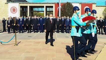 23 Nisan dolayısıyla TBMM Başkanı Şentop ve devlet erkanı Anıtkabir'de