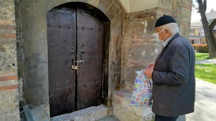 Bursa'da türbeye çirkin saldırı