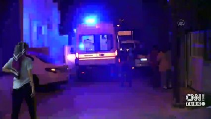 Babasını ve ağabeyini bıçaklayarak öldürdü