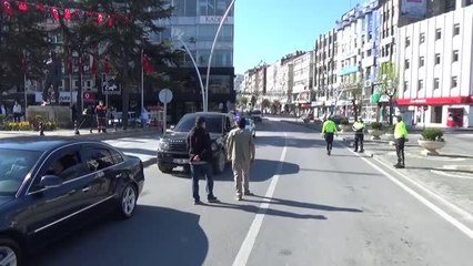 Sokağa çıkma kısıtlaması nedeniyle sessizlik hakim