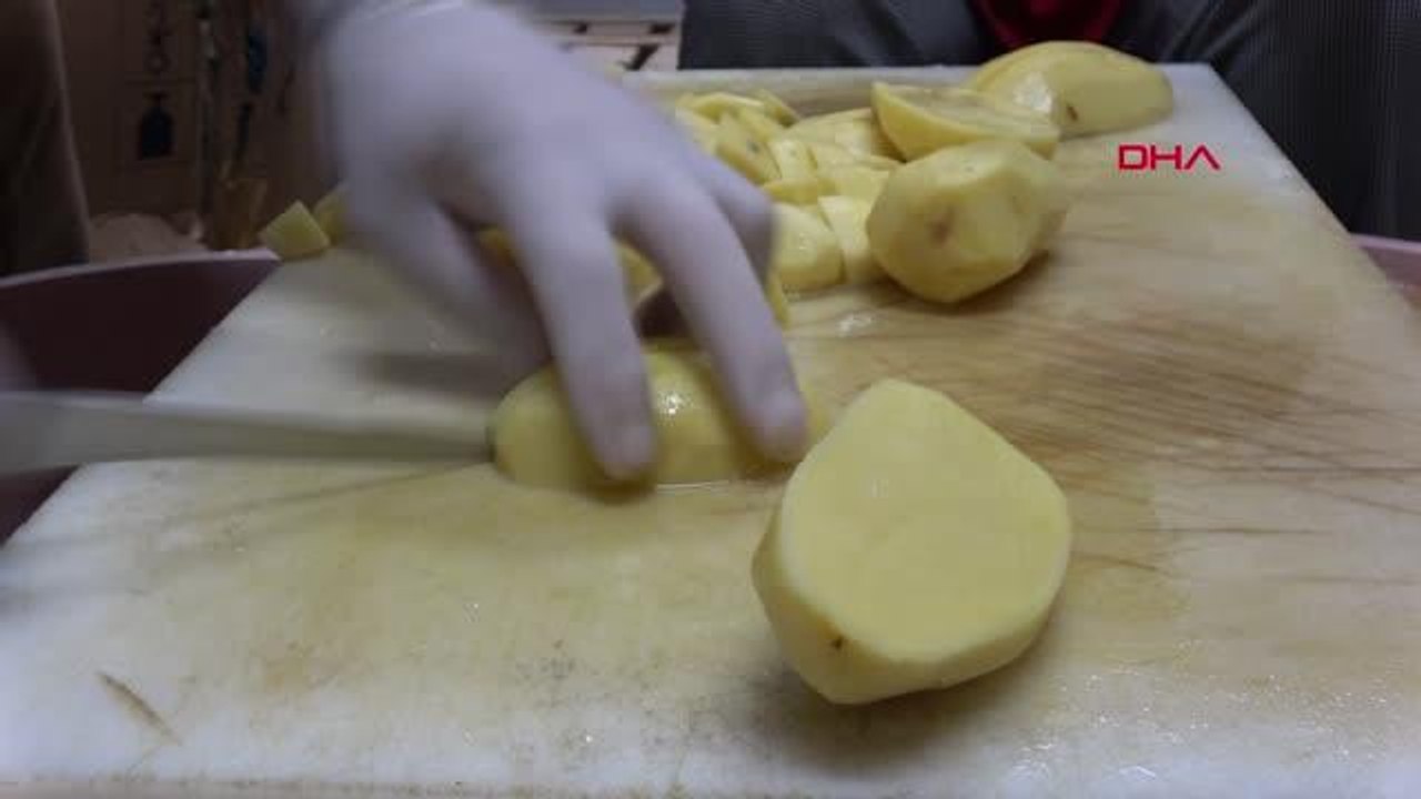 Edirne'de Kızılay, ramazanda her gün 2 bin 500 ihtiyaç sahibine yemek dağıtıyor