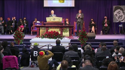 O funeral de um "príncipe" morto pelo alegado engano de uma polícia