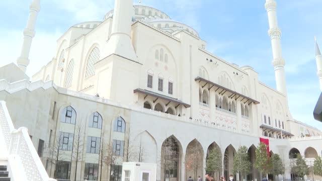 Cumhurbaşkanı Erdoğan cuma namazını Büyük Çamlıca Camisi'nde kıldı