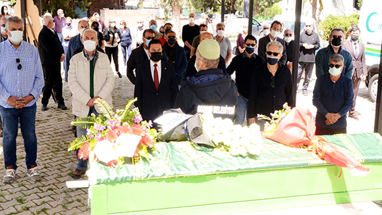 Duayen gazeteci Selahattin Duman’ı son yolculuğuna uğurladı