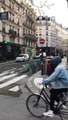 Ce carrefour à Paris comporte 4 sens interdit... pour 4 voies