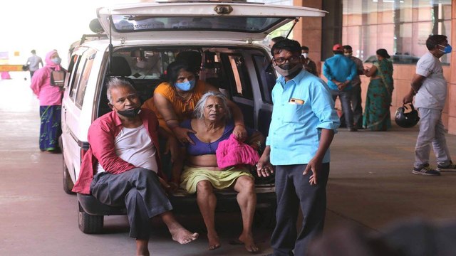 Pali: No beds in Hospitals, patients lying outside toilets