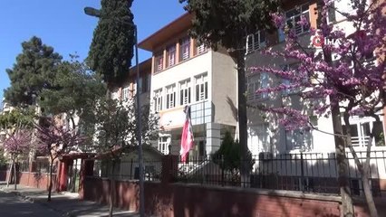 Son dakika! Şehit Öğretmen'in ismine yapılan saygısızlığa Edremit'te tepkiler çığ gibi büyüyor
