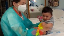 Operan en Madrid a un bebé de dos meses de un trombo cerebral